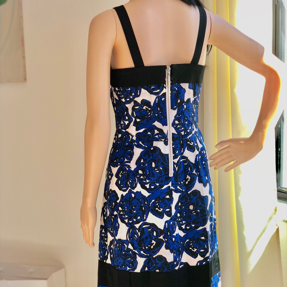 Dress - Picture 4 of 5